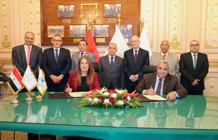 بالبلدي : “رئيس
      مجلس
      القضاء
      الأعلى”
      يوقّع
      بروتوكول
      تعاون
      مع
      “الهيئة
      القومية
      للبريد”
      لتقديم
      خدمة
      الإعلان
      الإلكتروني
      المسجل