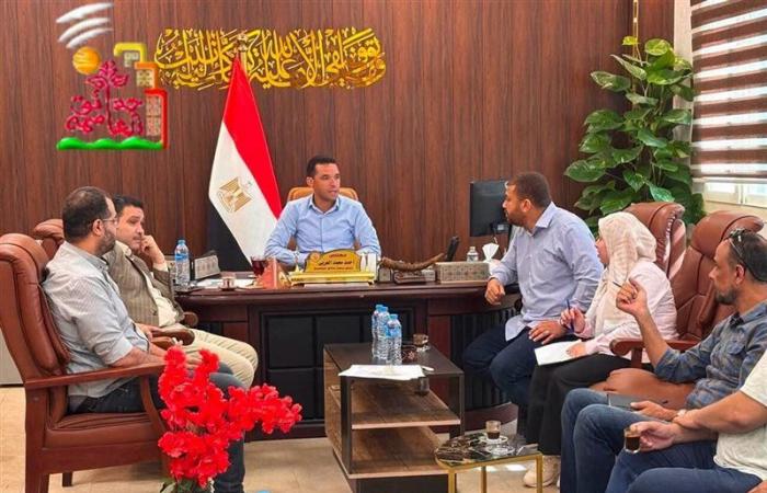بالبلدي : بدء
      تشغيل
      الإنترنت
      والتليفون
      الأرضي
      لـ81
      عمارة
      بـ«سكن
      لكل
      المصريين»
      في
      حدائق
      العاصمة..
      وفتح
      التعاقدات
      السبت