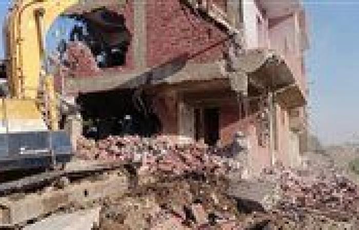 بالبلدي: تعرف
      على
      موعد
      انتهاء
      التصالح
      في
      مخالفات
      البناء
      والأوراق
      المطلوبة