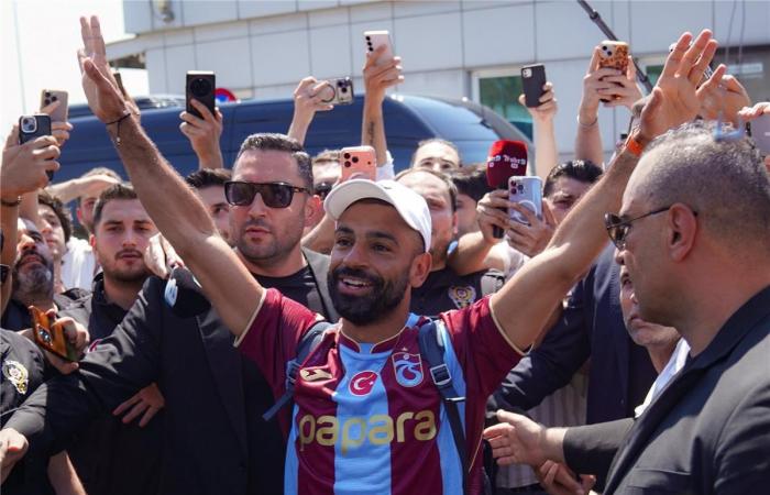 بالبلدي : طرابزون
      سبور
      يصدر
      بيانًا
      رسميًا
      بشأن
      صفقة
      محمد
      صلاح