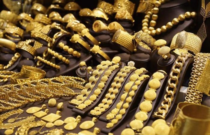 بالبلدي : أسعار
      الذهب
      اليوم
      في
      البحرين..
      ارتفاع
      اهتمام
      المستثمرين
      بالمعدن
      الأصفر
      وعيار
      21
      يتصدر
      الطلب