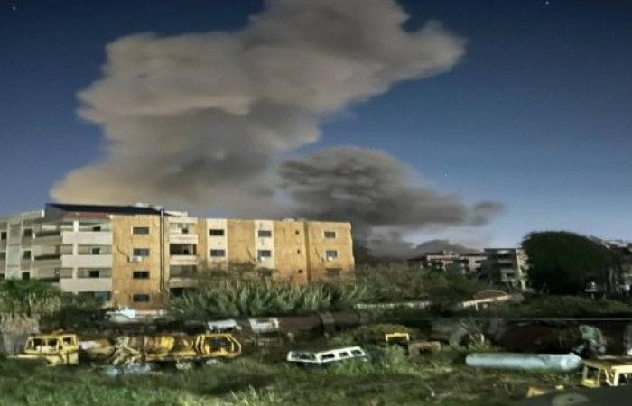 بالبلدي: مفاوضات
      لبنانية
      إسرائيلية
      في
      روما
      تبحث
      الحدود
      وآلية
      التحقق
      وسط
      غياب
      ضمانات
      لوقف
      إطلاق
      النار