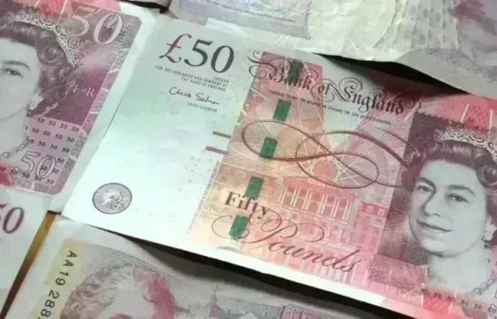 سعر
      الجنيه
      الإسترليني
      اليوم
      الأربعاء
      5
      أغسطس
      2026
      أمام
      الجنيه
      المصري|
      تحديث
      لحظي
      من
      جميع
      البنوك