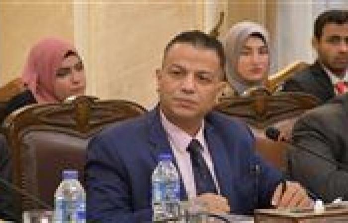 بالبلدي : أستاذ
      جامعي
      لـ
      "كشكول":
      إلزام
      طلاب
      البكالوريا
      بالحضور
      قرار
      سليم
      بشرط
      توفير
      بيئة
      تعليمية
      مناسبة