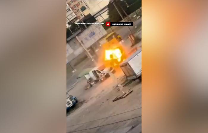 belbalady ركض هارباً.. فيديو متداول لمُسيّرة روسية تلاحق بائع خضار بأوكرانيا قبل مهاجمته