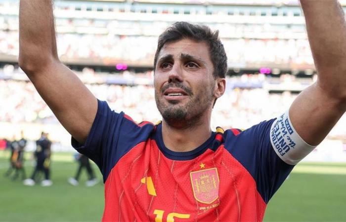 بالبلدي : تقارير
      تفسر
      سبب
      تفوق
      برشلونة
      على
      ريال
      مدريد
      في
      سباق
      ضم
      رودري