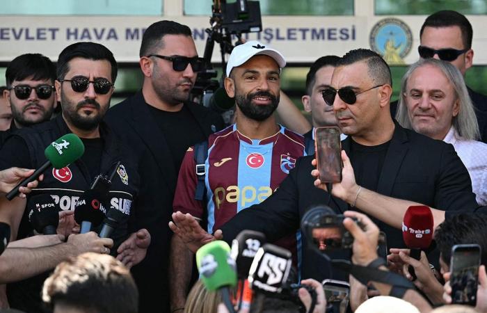 بالبلدي : ردود
      أفعال
      جماهير
      طرابزون
      سبور
      بعد
      إعلان
      التعاقد
      مع
      محمد
      صلاح:
      سلطان
      مصر