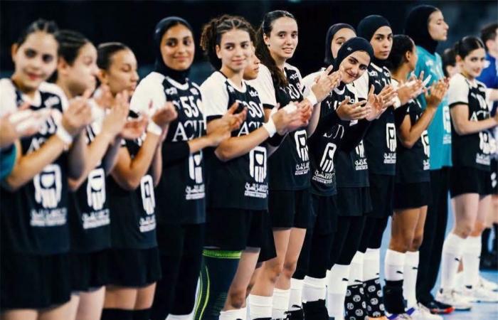 بالبلدي : منتخب
      مصر
      يسقط
      بصعوبة
      أمام
      إسبانيا
      في
      نصف
      نهائي
      كأس
      العالم
      لكرة
      اليد
      للناشئات