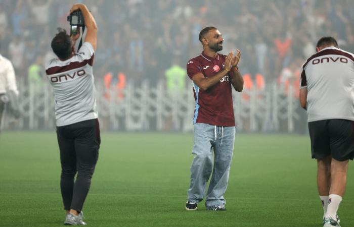 بالبلدي: رأي.. عزالدين يكتب: رغم الاستقبال الأسطوري.. هل تسرع صلاح بالانتقال إلى تركيا؟
