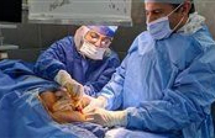بالبلدي: دمياط
      تحقق
      نجاحا
      طبيا
      جديدا
      بقسطرة
      دقيقة
      تجنب
      مريضا
      البتر