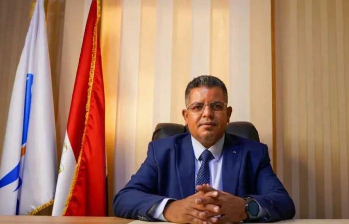 ”راحة
      المعتمر
      أولًا”..
      أحمد
      الريان:
      نتابع
      المعتمرين
      لحظة
      بلحظة
      ونوفر
      برامج
      عمرة
      تناسب
      الجميع