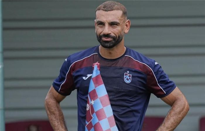 بالبلدي : صفقة
      بدأت
      برسالة..
      متى
      قرر
      طرابزون
      سبور
      التحرك
      لضم
      محمد
      صلاح؟