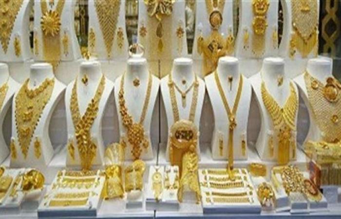 بالبلدي: سعر
      الذهب
      اليوم
      يرتفع
      مجددًا..
      عيار
      21
      يسجل
      6120
      جنيهًا