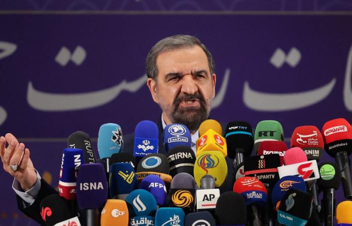 بالبلدي: مجتبى خامنئي يعين محسن رضائي ممثلا له في مجلس الأمن القومي
