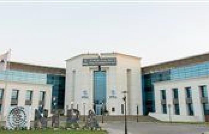 بالبلدي: "القومي
      لتنظيم
      الاتصالات"
      يحيل
      شركات
      المحمول
      الأربعة
      إلى
      النيابة
      العامة