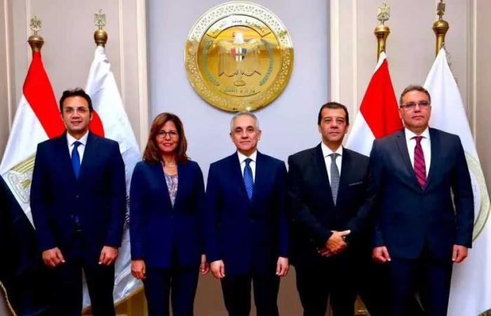 العدل
      تُوقّع
      بروتوكول
      تعاون
      مع
      الأكاديمية
      الوطنية
      لتدريب
      وتأهيل
      الشباب