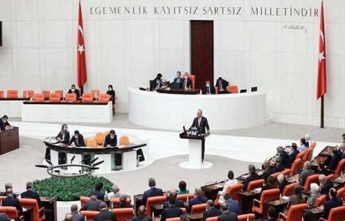 بالبلدي: البرلمان
      التركي
      يقر
      قانونا
      ضمن
      مسار
      تركيا
      بلا
      إرهاب