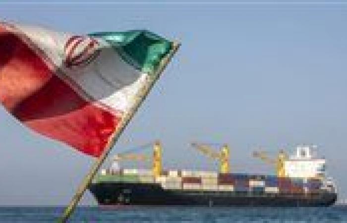 بالبلدي: إيران
      تعد
      مشروع
      قانون
      لمنع
      سفن
      الدول
      المعادية
      من
      دخول
      الخليج
      دون
      إذن