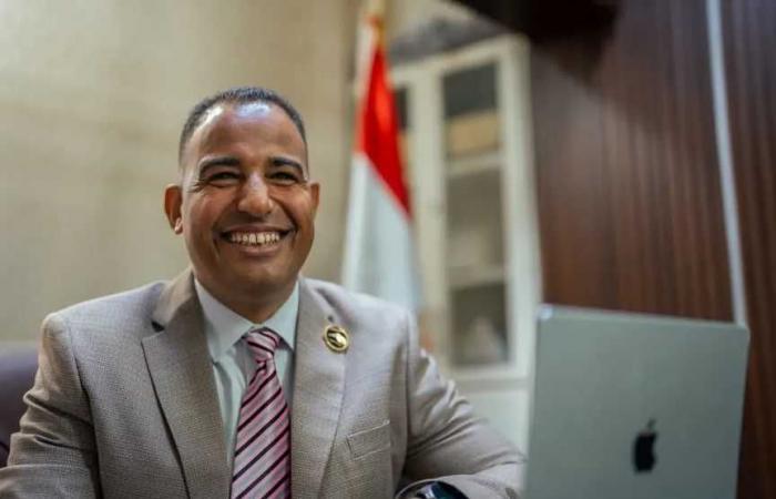 الحسيني
      أحمد:
      منصة
      أفكار
      شباب
      مصر
      تفتح
      الطريق
      أمام
      21.3
      مليون
      شاب
      لتحويل
      الأفكار
      إلى
      مشروعات
      وحلول