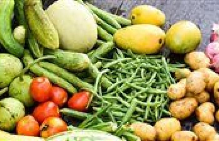 بالبلدي: أسعار
      الخضروات
      والفاكهة
      اليوم
      الأربعاء
      12
      -
      8
      -
      2026