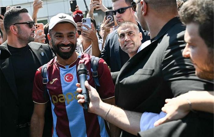 بالبلدي : مسئول
      هام
      في
      مدينة
      طرابزون:
      الإقبال
      علينا
      بسبب
      محمد
      صلاح
      ليس
      مصريًا
      فقط