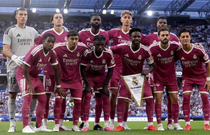 بالبلدي : موعد
      مباراة
      ريال
      مدريد
      القادمة
      بعد
      الفوز
      على
      ديبورتيفو
      لاكورونيا