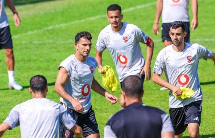 بالبلدي : قبل
      مواجهة
      بادالونا..
      عموتة
      يحاضر
      لاعبي
      الأهلي