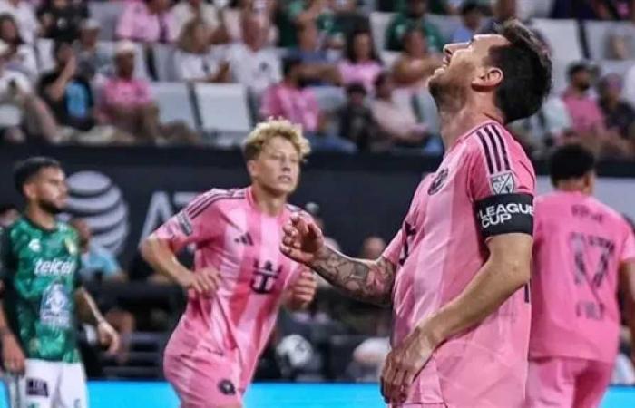 في
      ليلة
      عودة
      ميسي
      بعد
      وفاة
      والده..
      إنتر
      ميامي
      يودع
      كأس
      الدوريات
      أمام
      ليون