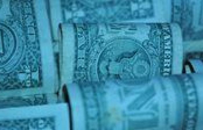 بالبلدي: الدولار
      بأعلى
      سعر
      للشراء
      في
      مصرف
      أبو
      ظبي
      الإسلامي
