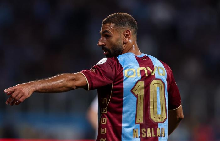 بالبلدي: صلاح يستجيب لطلب حاملي الكرات بعد ظهوره الأول في الدوري التركي
