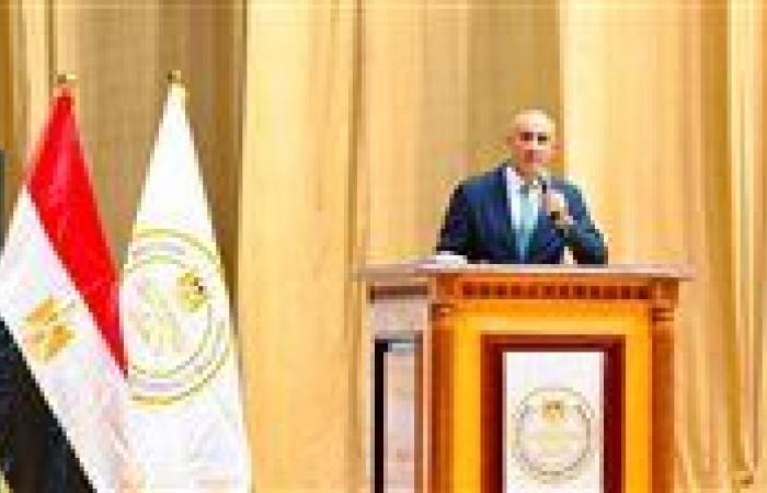 بالبلدي : التزموا
      بالخريطة
      الزمنية..
      وزير
      التعليم
      يحسم
      الجدل
      بشأن
      موعد
      انطلاق
      العام
      الدراسي
      2027