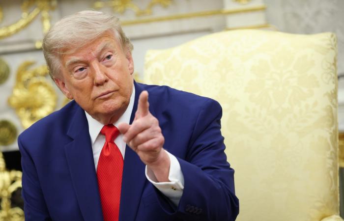 بالبلدي: ترامب يرد على تقارير نقص الإمداد وانخفاض الروح المعنوية على حاملة الطائرات "لينكولن"