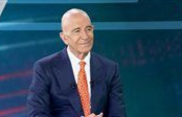 بالبلدي: توم
      براك:
      ندعم
      جهود
      علي
      الزيدي
      لاستعادة
      سيادة
      العراق
      وحصر
      السلاح
      بيد
      الدولة