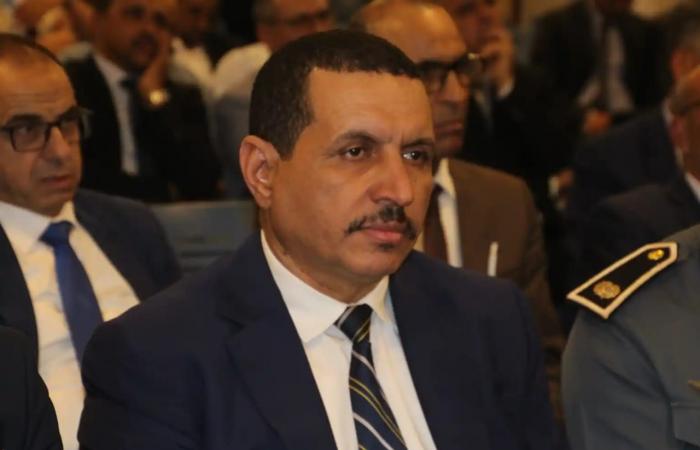 بالبلدي: مشاركة
      بارزة
      لامبارك
      حمية
      في
      يوم
      دراسي
      وطني
      بطنجة
      حول
      السلامة
      البحرية
      وإنقاذ
      الأرواح