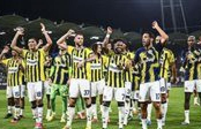 بالبلدي: بالقوة
      الضاربة..
      تشكيل
      فنربخشه
      التركي
      المتوقع
      لمواجهة
      أوليمبيك
      ليون
      الفرنسي