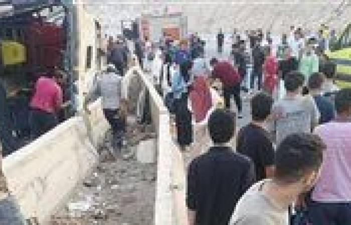 بالبلدي : إصابة
      5
      من
      أسرة
      واحدة
      في
      تصادم
      سيارة
      ملاكي
      بأخرى
      نقل
      ببني
      سويف