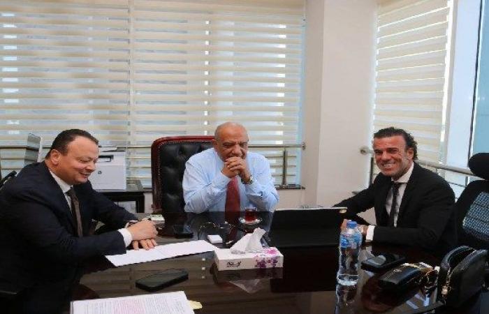بالبلدي : مصر
      تقترب
      من
      تصدير
      الكهرباء
      لأوروبا..
      مشروع
      ربط
      بحري
      بـ3
      آلاف
      ميجاوات
      عبر
      إيطاليا