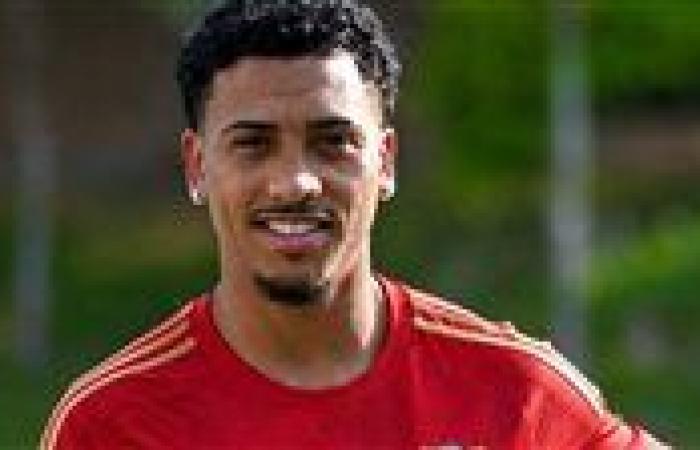 بالبلدي: تامر
      عبد
      الحميد:
      بيزيرا
      ليس
      له
      بديل
      في
      الزمالك
      ومهمة
      معتمد
      صعبة