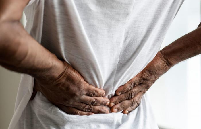 بالبلدي: 5 أسباب لألم الكلى المفاجئ.. ما هي وكيف يمكنك تجنبها؟