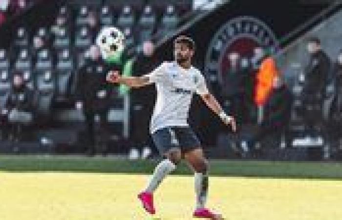 بالبلدي: إبراهيم
      عادل
      يصنع
      هدف
      فوز
      نورشيلاند
      على
      سانت
      جالين
      في
      دوري
      المؤتمر
      الأوروبي