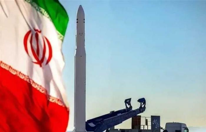 إيران
      تتوعد
      برد
      ”مدمر”
      على
      العقوبات
      الأمريكية..
      وترامب
      يهدد
      بأشد
      حزمة
      مالية
      ضد
      طهران