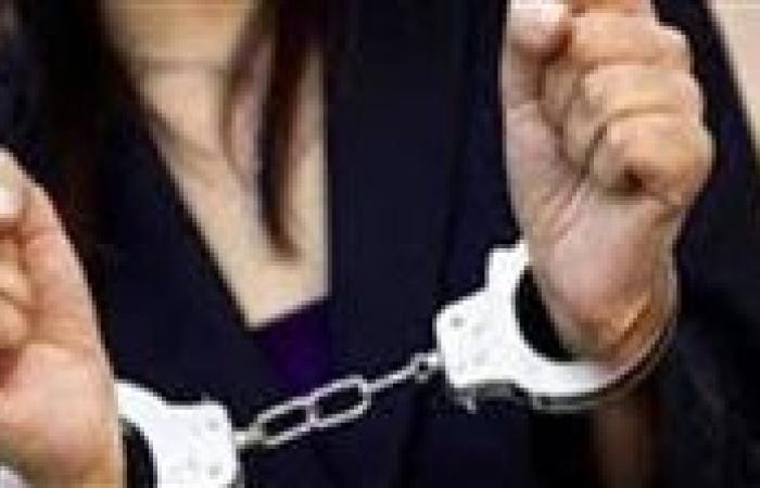بالبلدي: حبس
      صانعة
      محتوى
      بأكتوبر
      لنشر
      فيديوهات
      خادشة
      للحياء
