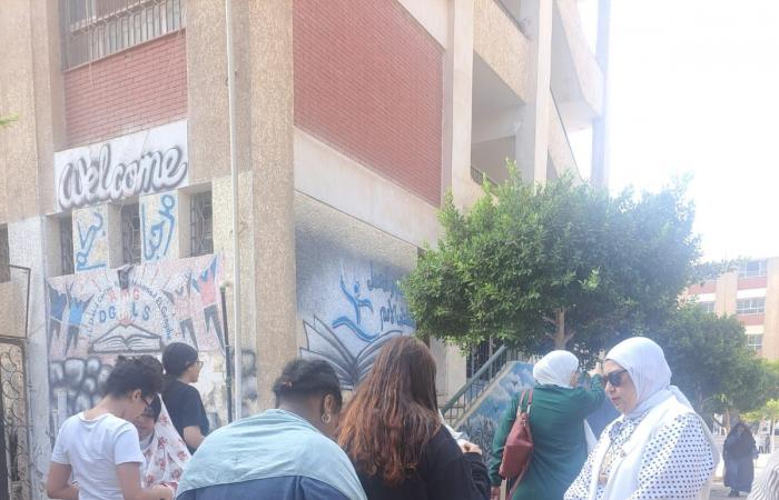 بالبلدي: تعليم
      القاهرة
      في
      الميدان..
      متابعة
      لجان
      الثانوية
      العامة
      ورصد
      جاهزية
      المدارس
      قبل
      الدراسة