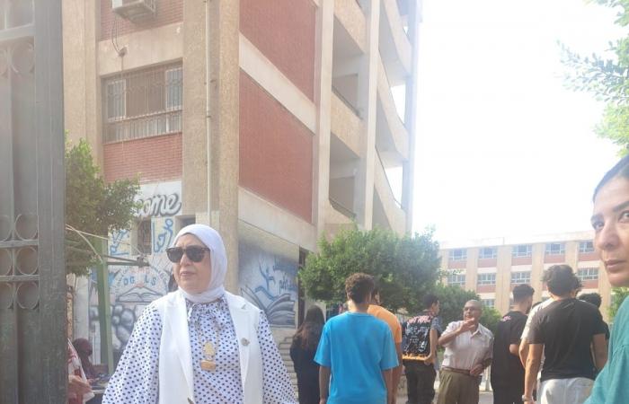بالبلدي: تعليم
      القاهرة
      في
      الميدان..
      متابعة
      لجان
      الثانوية
      العامة
      ورصد
      جاهزية
      المدارس
      قبل
      الدراسة