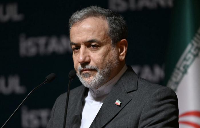 بالبلدي: "شاهدنا هذا الفيلم من قبل".. وزير خارجية إيران يرد "ساخرا" على تهديدات ترامب بفرض عقوبات "ساحقة"
