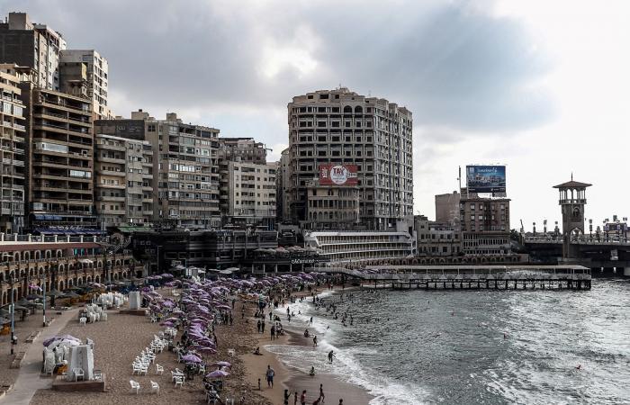 بالبلدي: مصر.. مقتل سيدة بعدما ضربها عامل بشاطئ الإسكندرية والداخلية تتتحرك