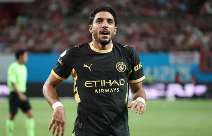 بالبلدي : تقارير
      توضح
      موقف
      مانشستر
      سيتي
      من
      رحيل
      عمر
      مرموش
      إلى
      توتنهام