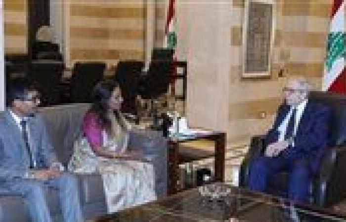 بالبلدي: سلام
      يبحث
      العلاقات
      اللبنانية
      الهندية
      ويتابع
      ملف
      أساتذة
      الجامعة
      اللبنانية