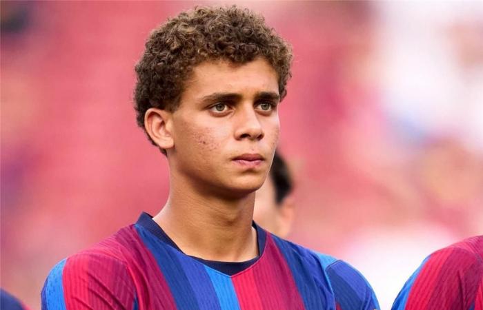 بالبلدي : هل
      يشارك
      حمزة
      عبد
      الكريم
      أساسيًا
      مع
      برشلونة
      أمام
      إلتشي
      في
      الدوري
      الإسباني؟