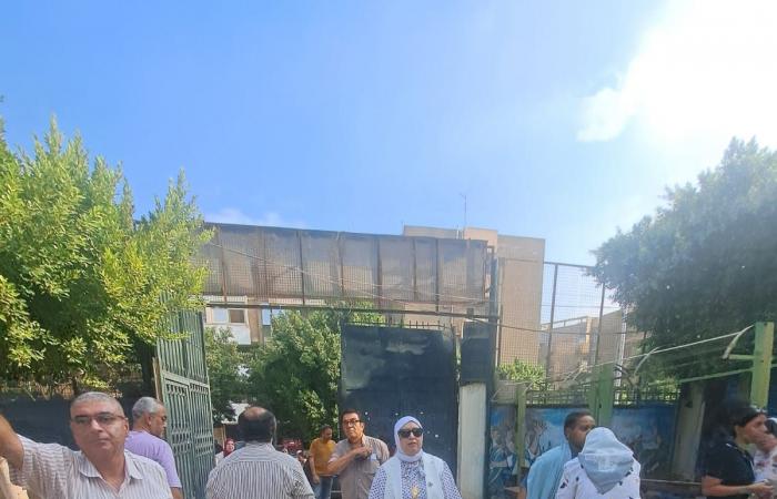 بالبلدي: تعليم
      القاهرة
      في
      الميدان..
      متابعة
      لجان
      الثانوية
      العامة
      ورصد
      جاهزية
      المدارس
      قبل
      الدراسة